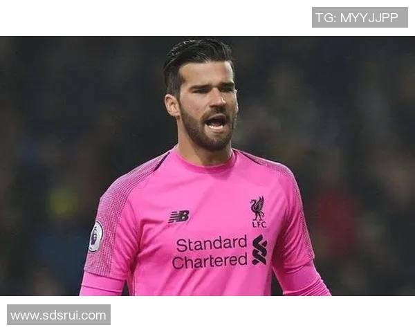 足球明星为何选择不刮胡子展现个性与风格的背后故事