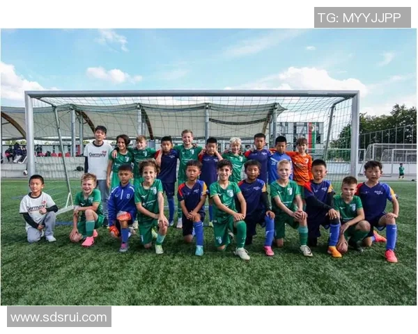 青少年足球明星联赛激发年轻球员潜力助力未来足球发展新篇章